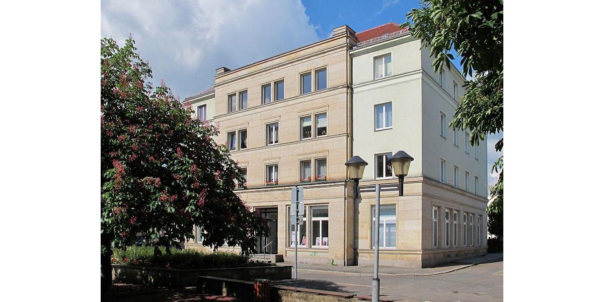 Stadtwohnung: 2 Zimmer, groß & hell! 2 zimmer