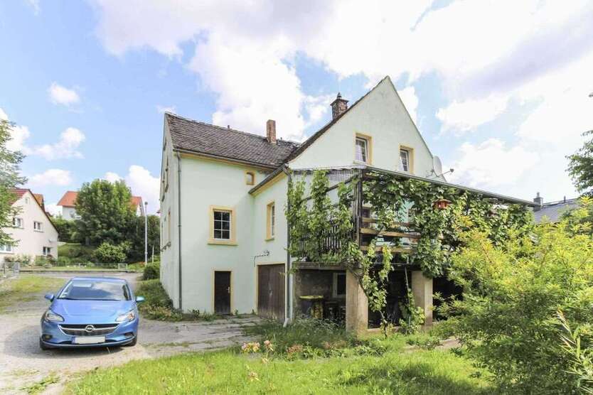 Haus zum Kaufen in Bretnig-Hauswalde 164.900 € 177 m²