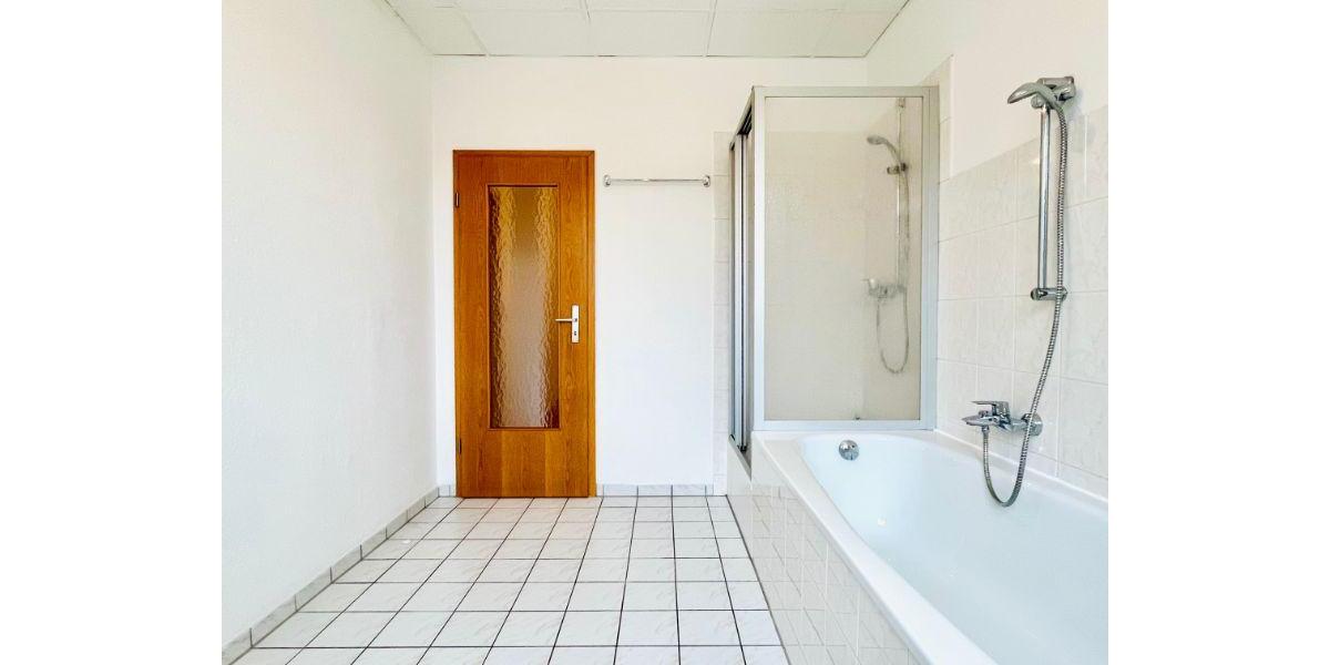 Stadtwohnung: 2 Zimmer, groß & hell! 2 zimmer