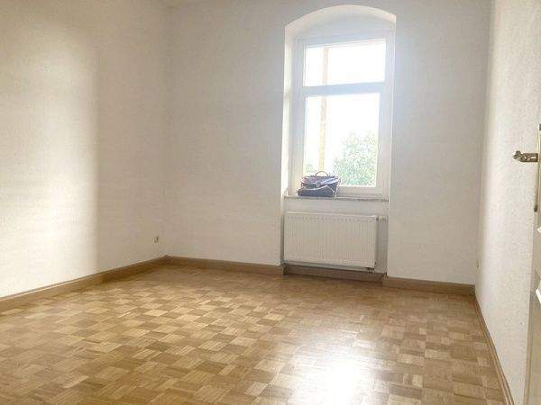 Etagenwohnung Radebeul - 9 Zimmer, 210 m&sup2;, 499.000&euro; | Angebot:25685168