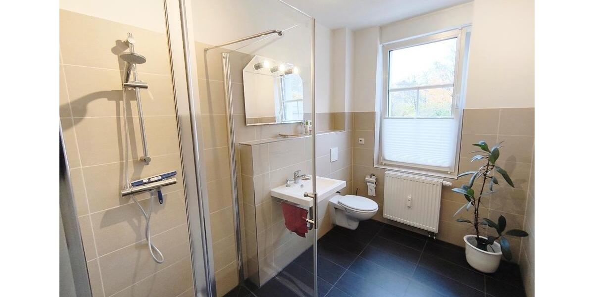Hochparterre Dresden Klotzsche - 2 Zimmer, 64 m&sup2;, 990&euro; | Angebot:26465322