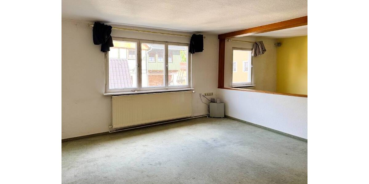 Einfamilienhaus Königstein - 4 Zimmer, 117 m&sup2;, 140.000&euro; | Angebot:26683270
