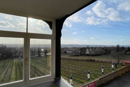 Wohnung Radebeul Oberlößnitz - 3 Zimmer, 151 m&sup2;, 1.850&euro; | Angebot:22340032