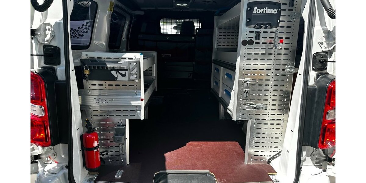 Citroen Jumpy Business M *SORTIMO Ausbau* 125.200 km 19.990 &euro; Meißen 01662