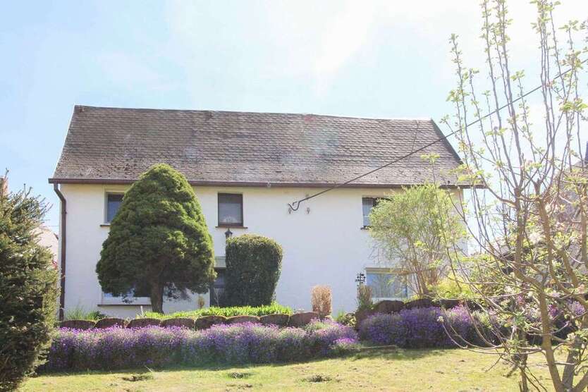Haus zum Kaufen in Dorfhain 79.000 € 87 m²