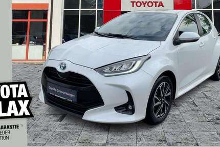Toyota Yaris 14.000 km 18.990 &euro; Dresden 01217
