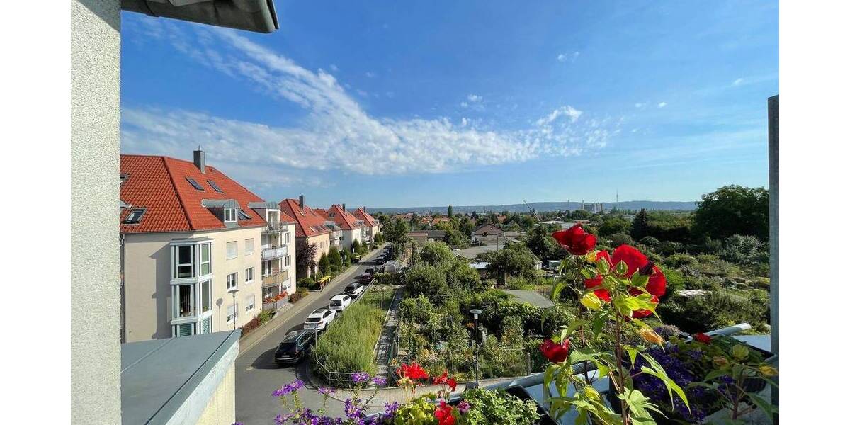 Etagenwohnung Dresden Strehlen - 2 Zimmer, 79 m&sup2;, 205.000&euro; | Angebot:25682350