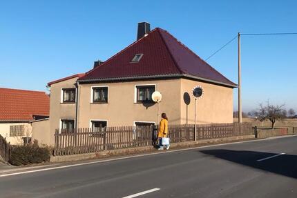 Haus Meißen - 7 Zimmer, 135 m&sup2;, 1.250&euro; | Angebot:25161933