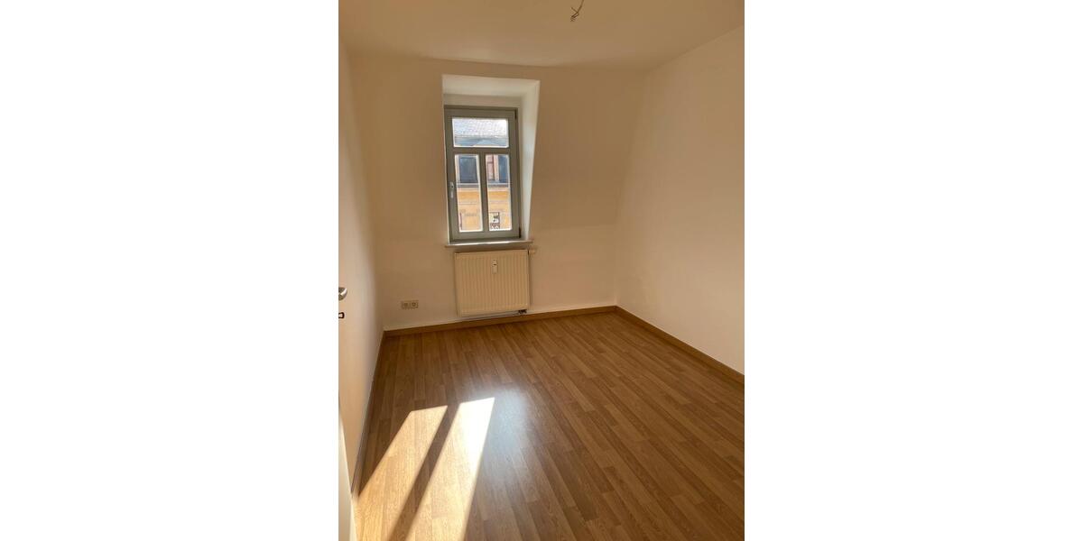 Dachgeschoßwohnung Dresden Neustadt - 3 Zimmer, 79 m&sup2;, 745&euro; | Angebot:25751102