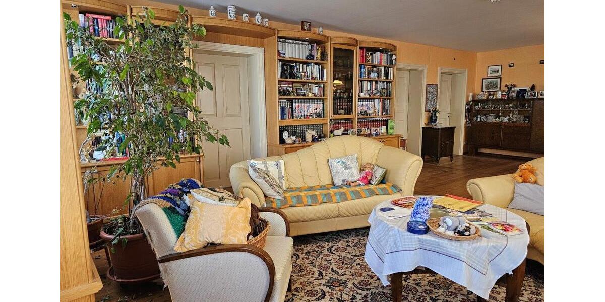 Etagenwohnung Dresden Klotzsche - 2 Zimmer, 107 m&sup2;, 700&euro; | Angebot:26021813