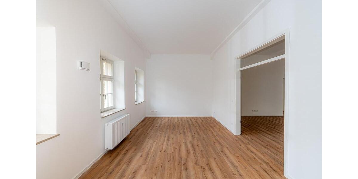 Etagenwohnung Dresden Loschwitz - 6 Zimmer, 216 m&sup2;, 2.700&euro; | Angebot:23432214