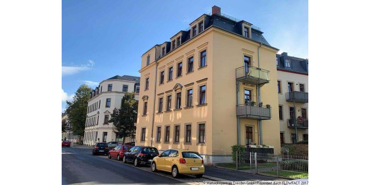 Balkonwohnung mit großem Tageslicht-Wannenbad in Pieschen! 2 zimmer