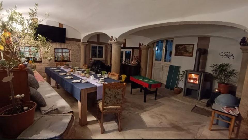 Mehrfamilienhaus, Wohnhaus Meißen - 11 Zimmer, 350 m&sup2;, 360.000&euro; | Angebot:27425862