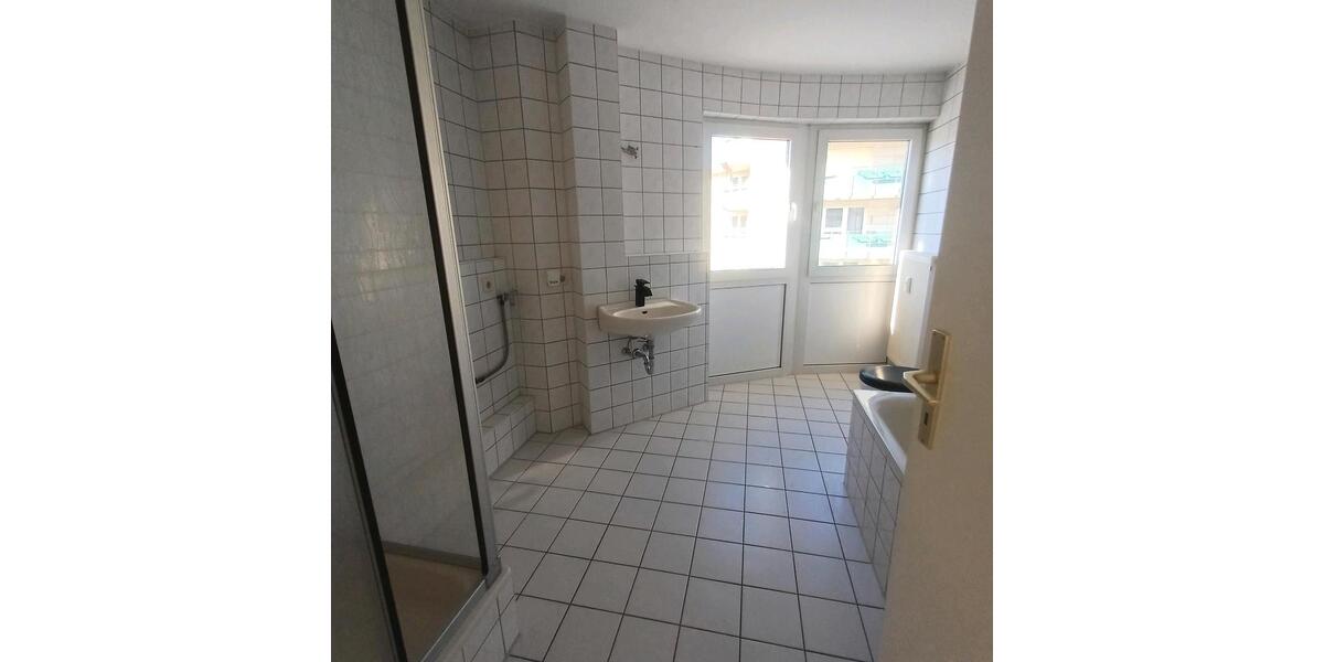 Etagenwohnung Pirna - 1 Zimmer, 65 m&sup2;, 750&euro; | Angebot:26356204