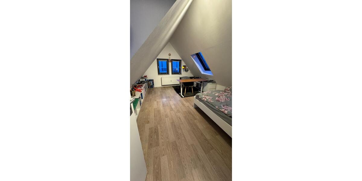 Reihenhaus Dresden Leuben - 5 Zimmer, 136 m&sup2;, 2.032&euro; | Angebot:26407003