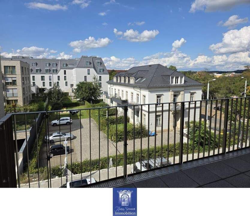 Hafencity Dresden! Traumhafte Wohnung mit zwei großen Balkonen, Lift und vieles mehr 3 zimmer