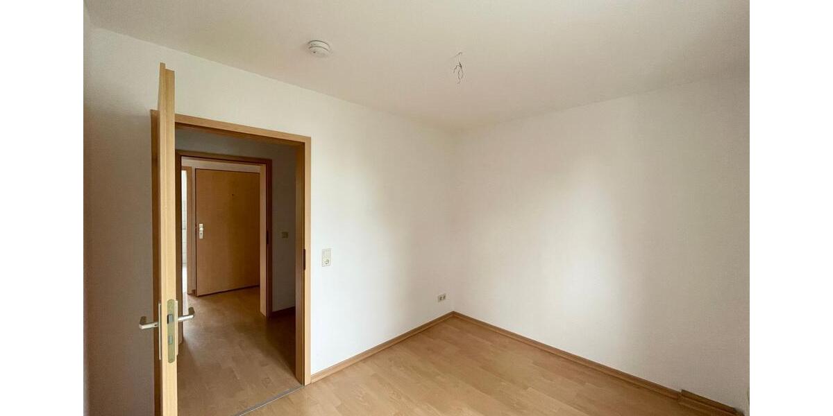 Etagenwohnung Radebeul - 4.5 Zimmer, 91 m&sup2;, 820&euro; | Angebot:23644309