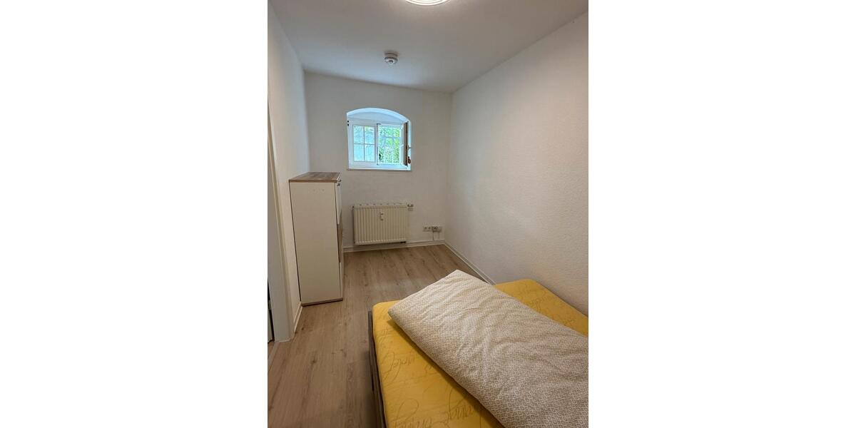 Etagenwohnung Dresden Prohlis - 2.5 Zimmer, 62 m&sup2;, 790&euro; | Angebot:25300247