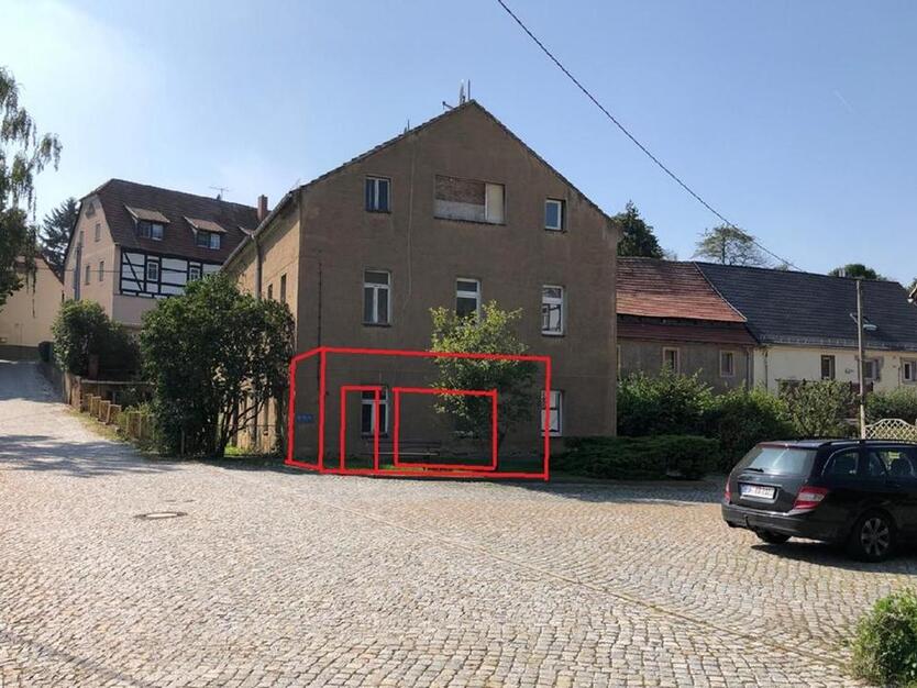 6FH leerstehend, sanierungsbedürftig für Handwerker