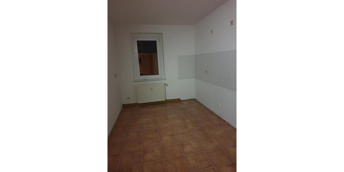 Ruhige frisch renovierte 3 Zimmer Wohnung mit eigenem Garten 3 zimmer