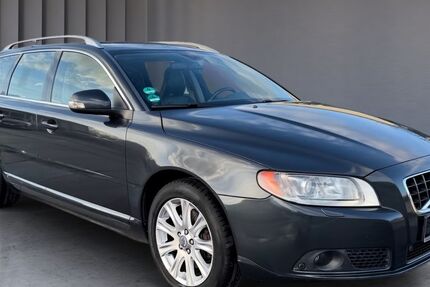 Volvo V70 155.000 km 15.900 &euro; Dresden 01108