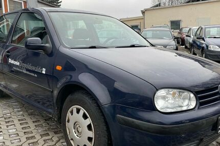 VW Golf 125.500 km 600 &euro; Bannewitz 01728