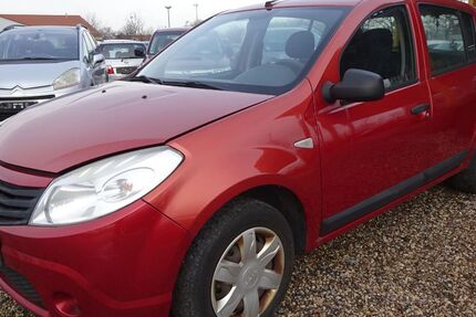 Dacia Sandero 207.388 km 750 &euro; Dresden 01219