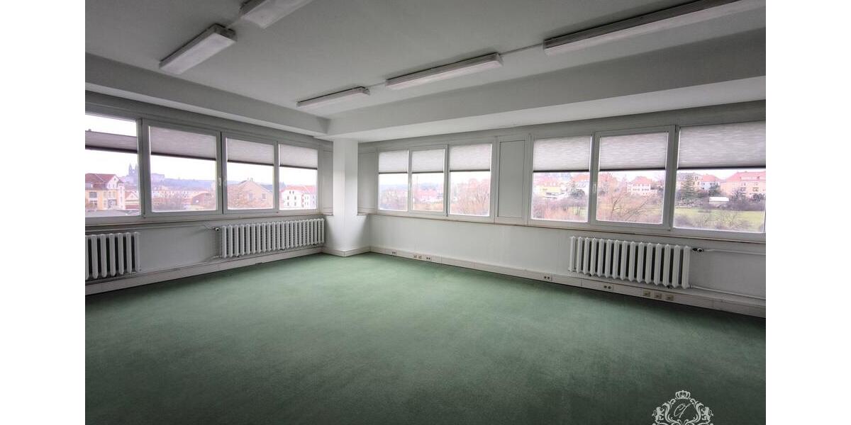 GEWERBEFLÄCHE MIT FLEXIBLER VERMIETUNG 50 m² - 570m² zimmer