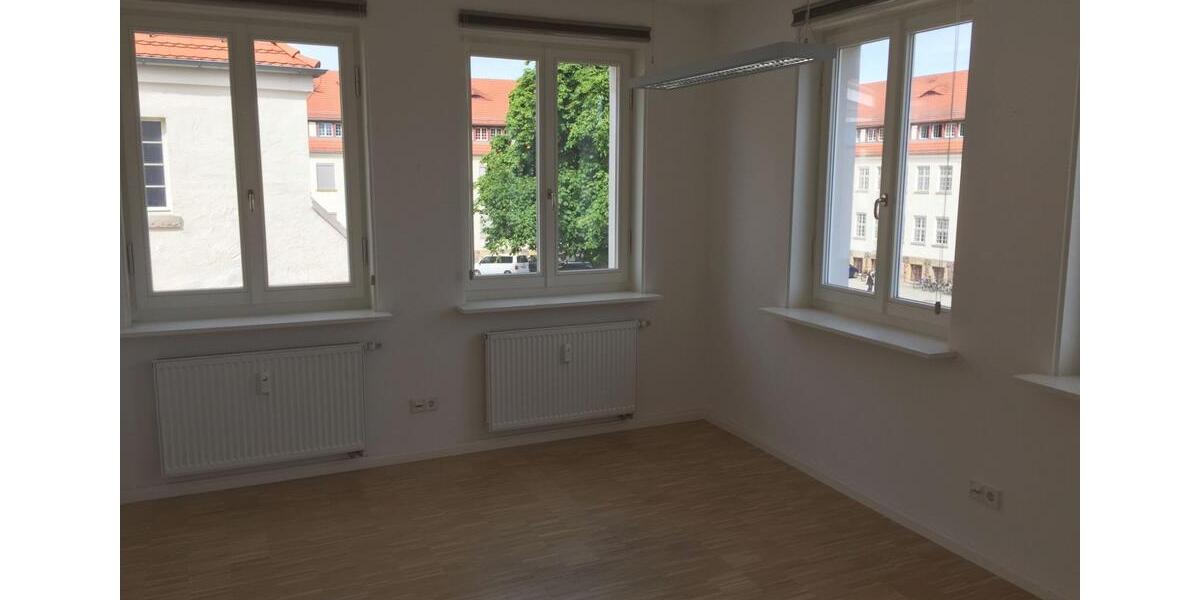 Gewerbeobjekt Dresden Klotzsche - 2.820&euro; | Angebot:24495476