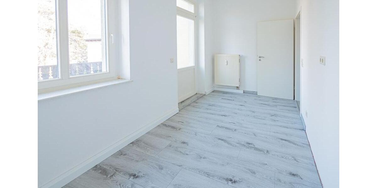 Etagenwohnung Dresden Klotzsche - 3 Zimmer, 75 m&sup2;, 1.100&euro; | Angebot:25181810