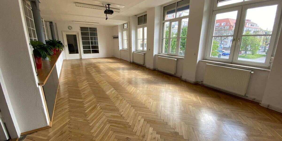 Einfamilienhaus Dresden Striesen-Süd - 1 Zimmer, 125&euro; | Angebot:25190480