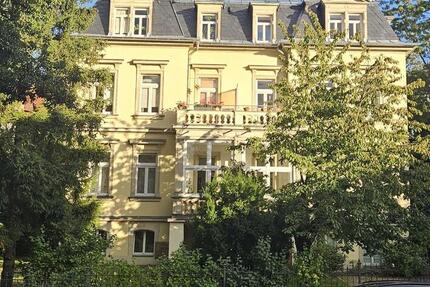 Exklusive 2-Raum-Wohnung mit Balkon und Stellplatz in DD-Plauen