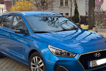 Hyundai i30 101.000 km 11.000 &euro; Dresden 01324