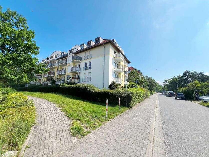 Wohnung zum Kaufen in Dresden 120.000 € 49.3 m²