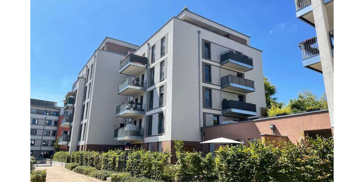 Etagenwohnung Dresden Neustadt - 3 Zimmer, 83 m&sup2;, 1.320&euro; | Angebot:25350195