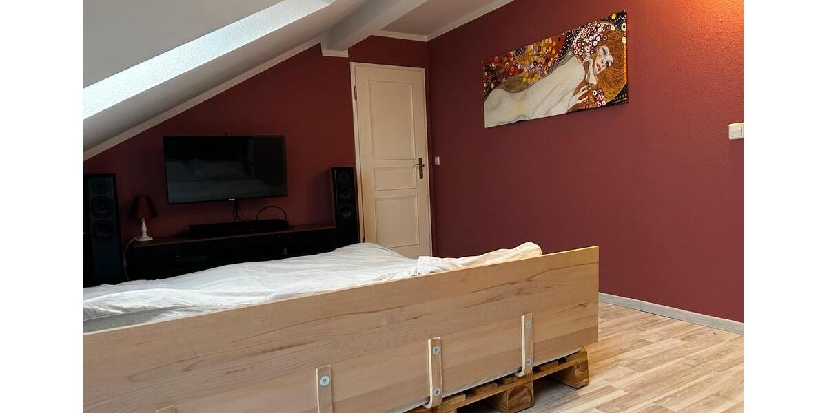 Dachgeschoßwohnung Dresden Neustadt - 3 Zimmer, 92 m&sup2;, 445&euro; | Angebot:25831501