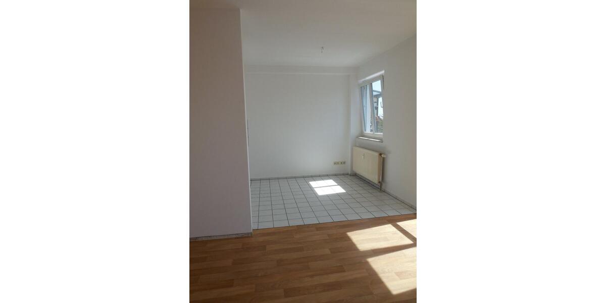 Dachgeschoßwohnung Freital - 1 Zimmer, 32 m&sup2;, 86.000&euro; | Angebot:26490827