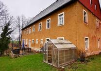 Pfarrhof mit sehr großem Grundstück auf Erbpacht Nähe Freiberg