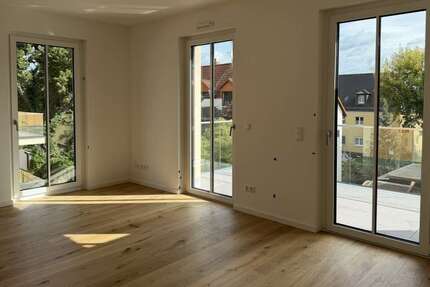 Wohnung Dresden Prohlis - 3 Zimmer, 75 m&sup2;, 1.340&euro; | Angebot:27021400
