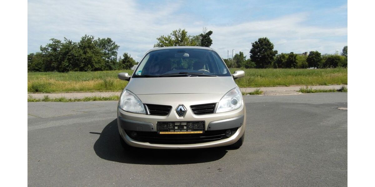 Renault Scenic 144.161 km 2.699 &euro; Dresden 01237