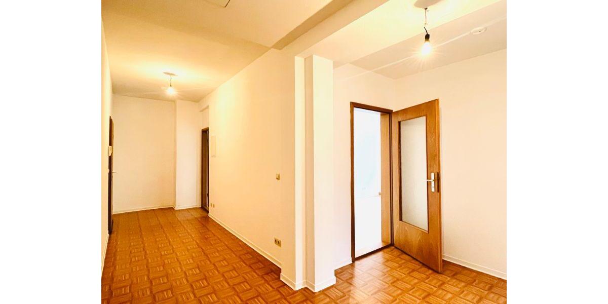 Stadtwohnung: 2 Zimmer, groß & hell! 2 zimmer