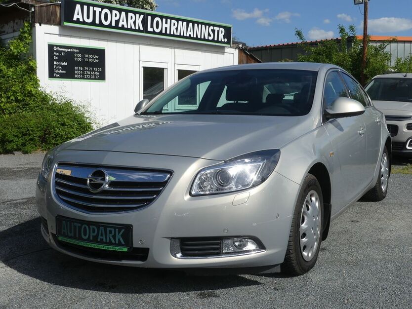 Opel Insignia 52.980 km 7.200 € Dresden 01237