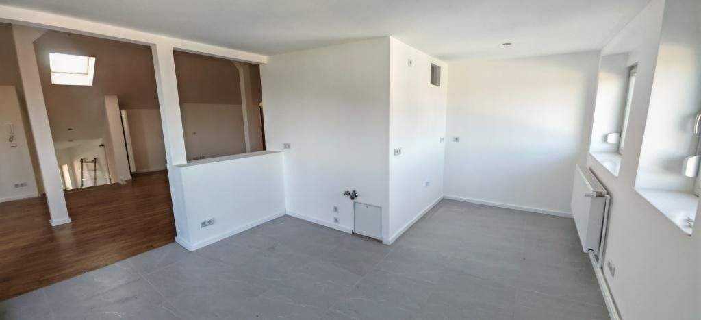 Etagenwohnung Dresden Naußlitz - 5 Zimmer, 174 m&sup2;, 1.825&euro; | Angebot:25387244