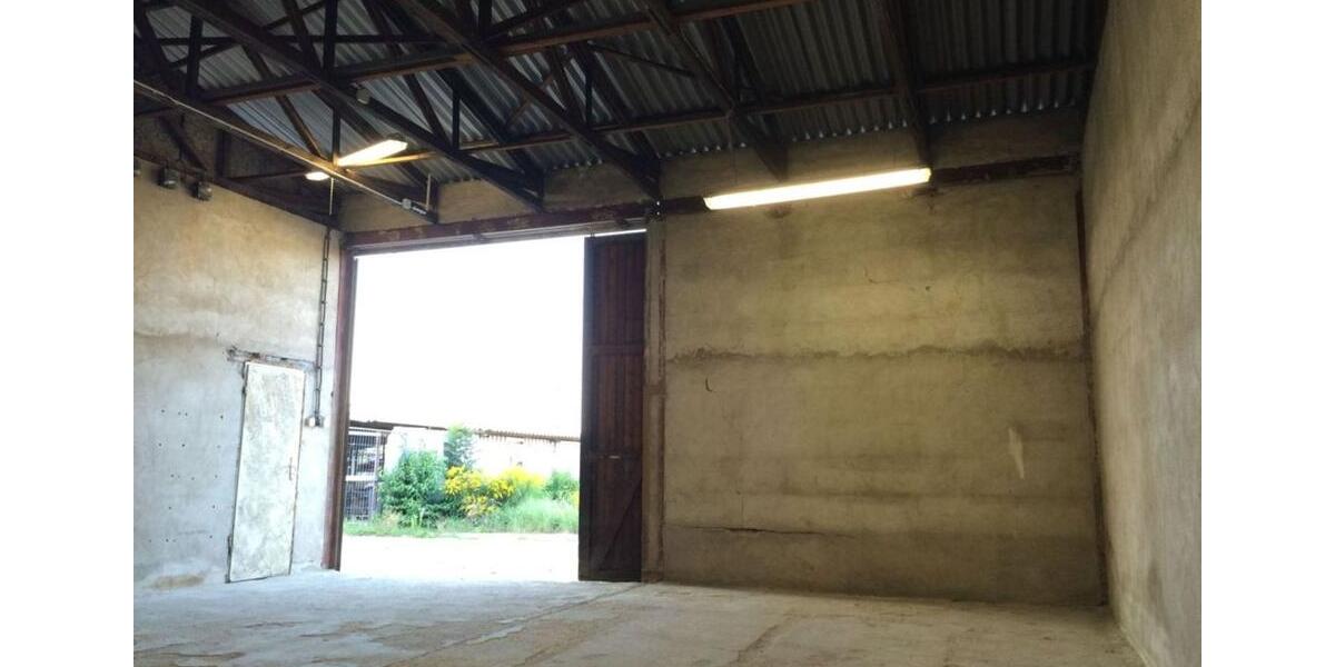 Lager mit Freifläche zimmer