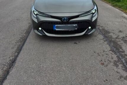 Toyota Corolla 63.500 km 19.700 &euro; Kesselsdorf 01723