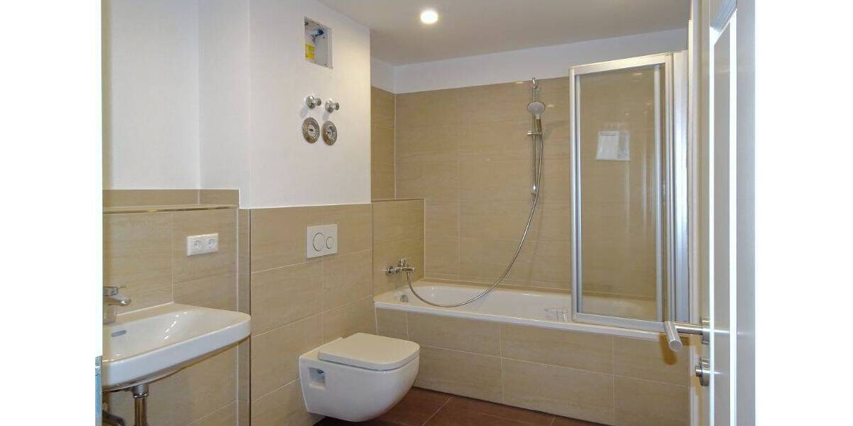 Etagenwohnung Dresden / Großzschachwitz Großzschachwitz - 3 Zimmer, 76 m&sup2;, 811&euro; | Angebot:26503044