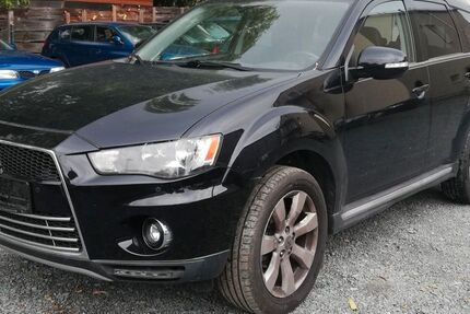 Mitsubishi Outlander 135.056 km 4.599 &euro; Dresden 01237