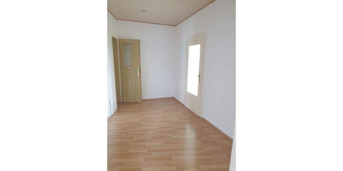 Etagenwohnung Wilsdruff - 3 Zimmer, 80 m&sup2;, 550&euro; | Angebot:25742521