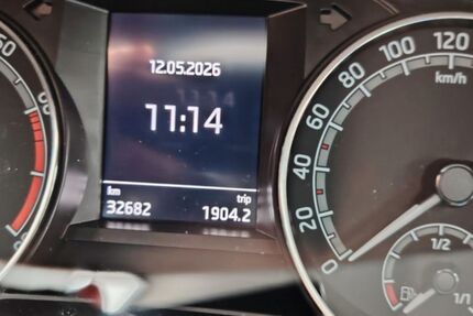 Skoda Fabia 32.850 km 13.500 &euro; Dresden 01307