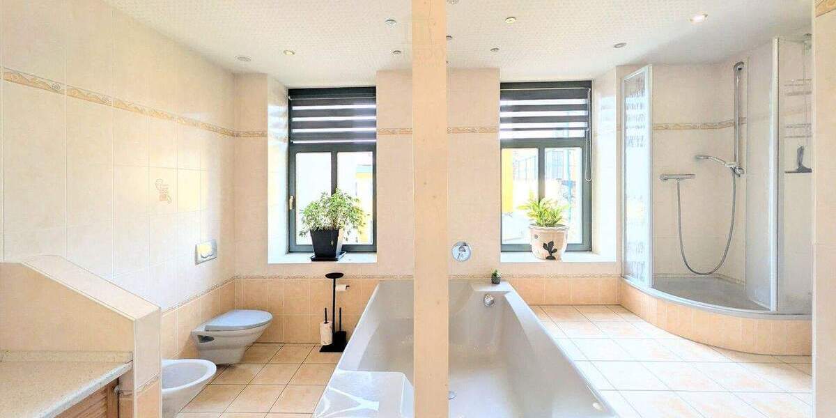 Etagenwohnung Meißen - 5 Zimmer, 153 m&sup2;, 269.000&euro; | Angebot:25734752